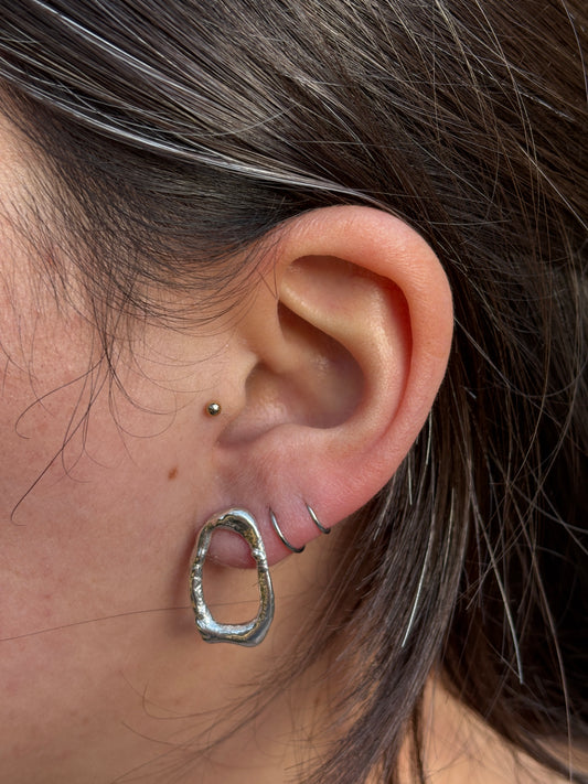 Molten stud earrings